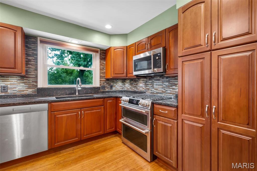 Mercer Manor 1 - Residential