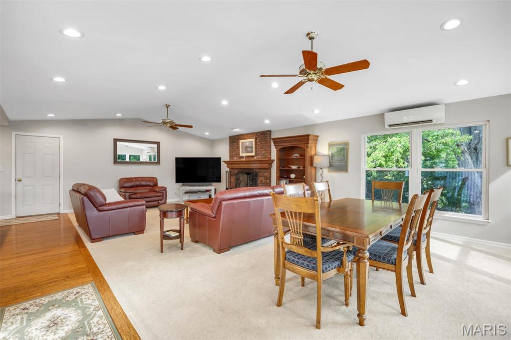 Mercer Manor 1 - Residential