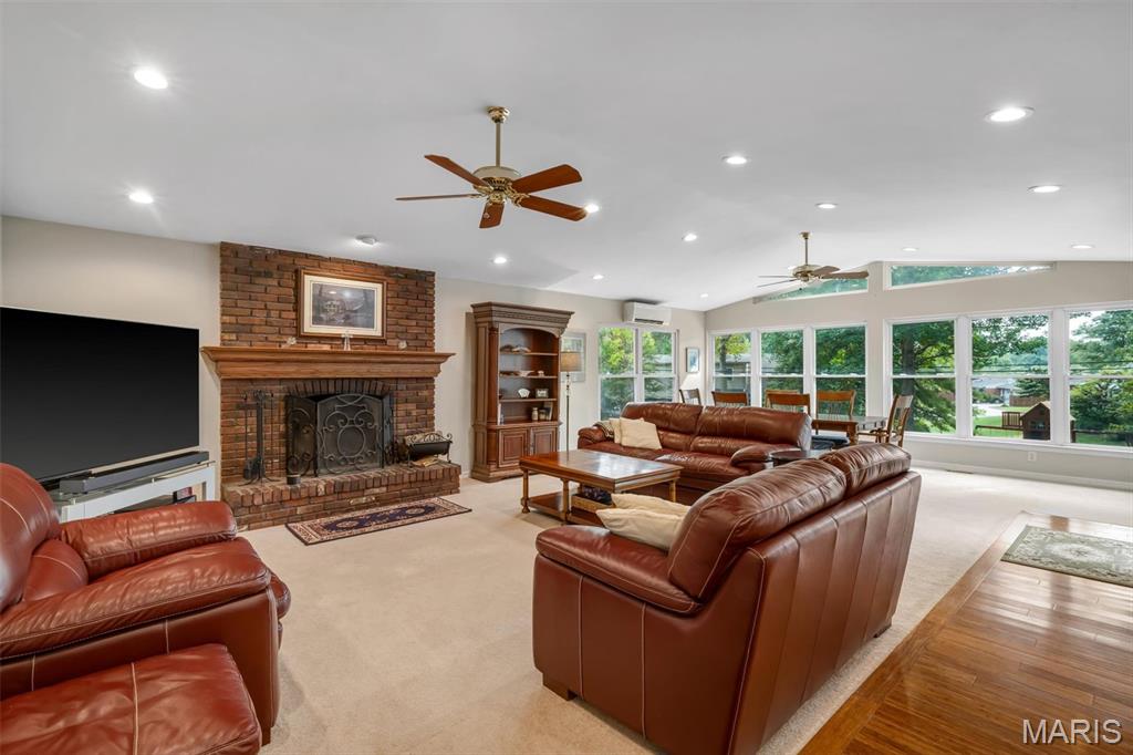Mercer Manor 1 - Residential