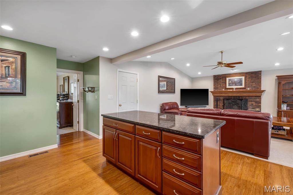 Mercer Manor 1 - Residential