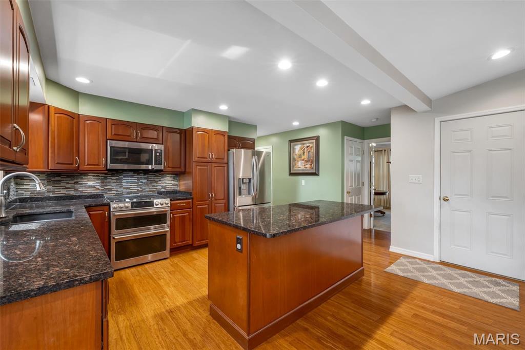 Mercer Manor 1 - Residential