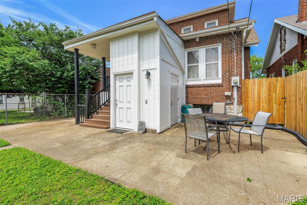 Leona Place Add - Residential