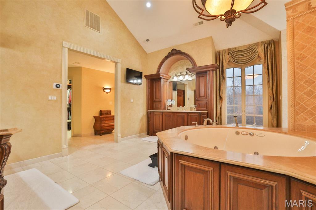 Country Club View 1st Add - Residential