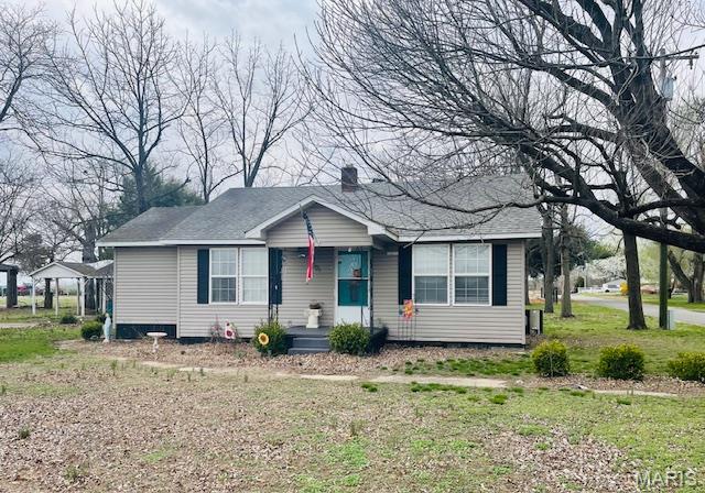 This 2 bedroom home sits on a corner lot comprised of 3 lots total.  It has quick access to major interstate I57 and shopping within walking distance.  Home is furnished with some of the original hardware floors and upgraded windows.  Accessed from exterior but attached to the home is a cellar with plenty of storage if needed and if that isn’t enough, in the back yard you will find a shed.  Large yard with mature trees and potions of chain link fence.  Don’t miss this opportunity to make this property yours.