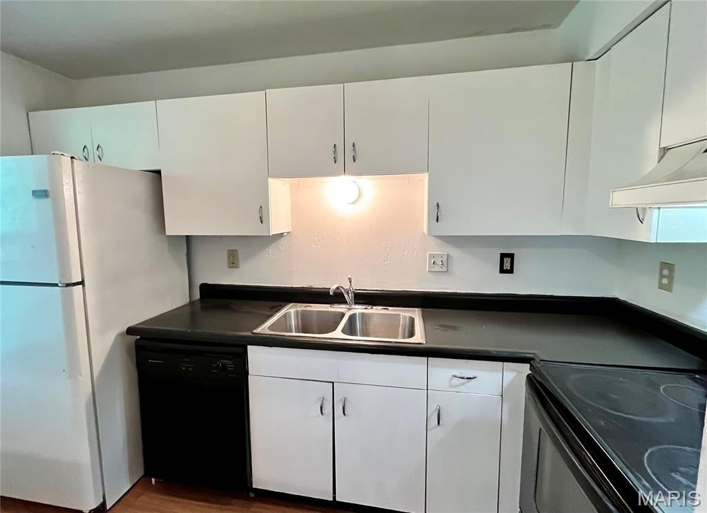 Sunset Park Condo Twenty Eighth Am - Residential