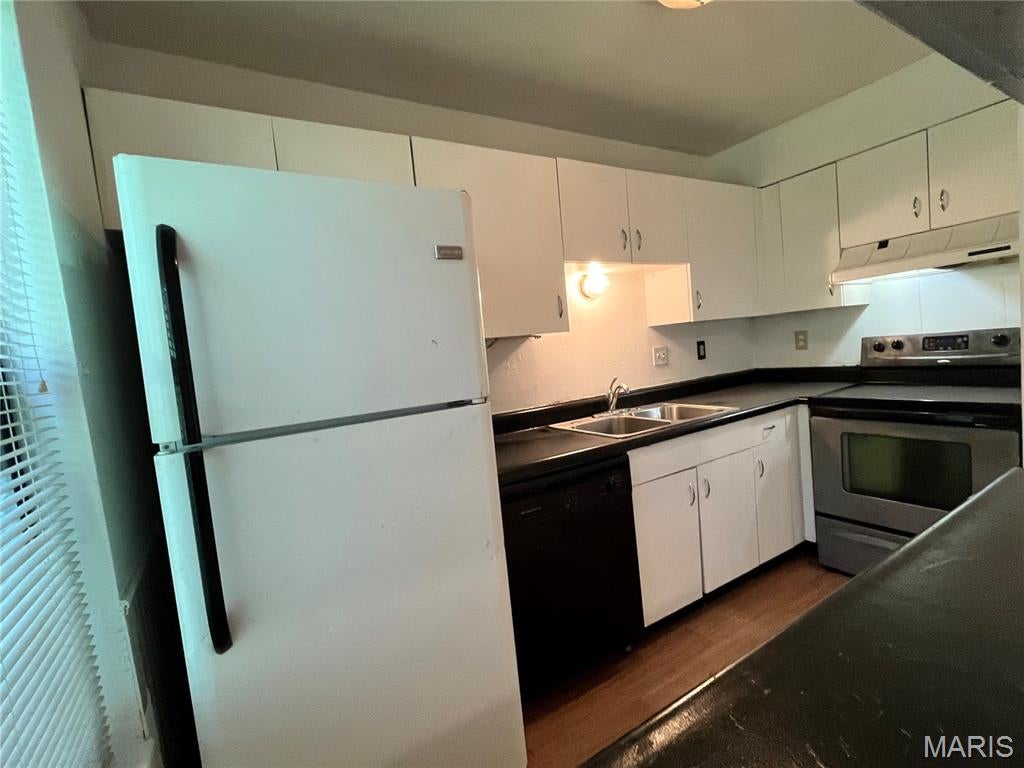 Sunset Park Condo Twenty Eighth Am - Residential