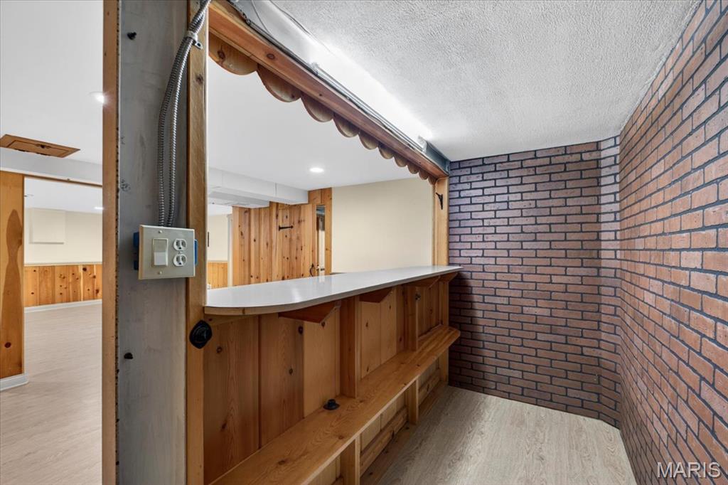Locust Spring Sub - Residential