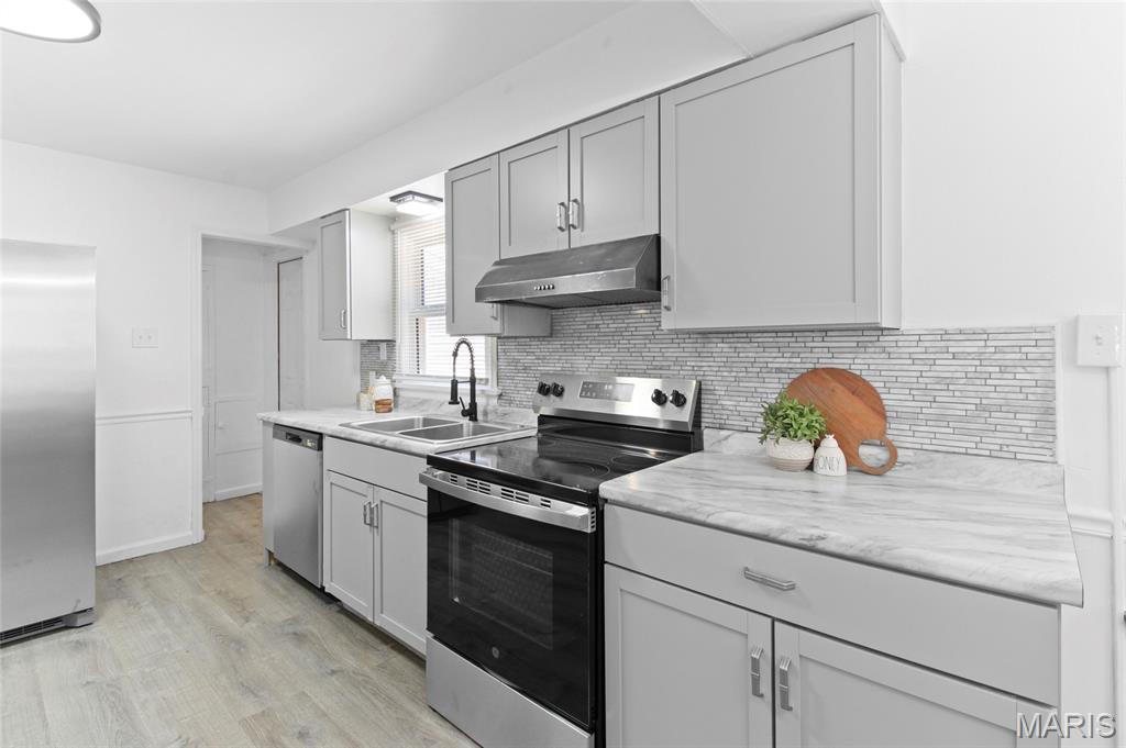 McNeary Manor - Residential