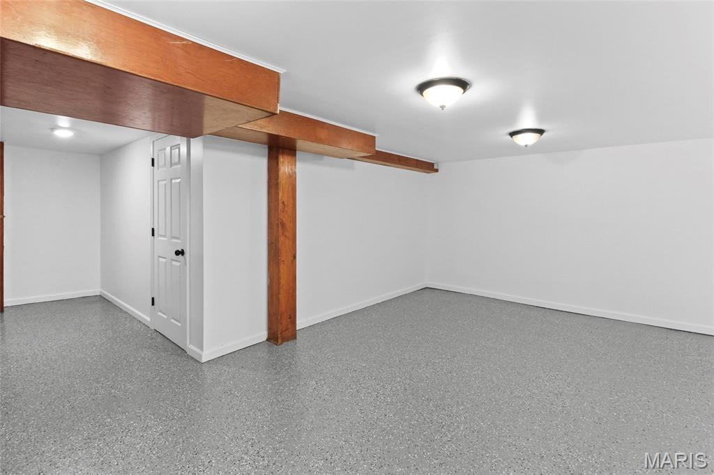 McNeary Manor - Residential
