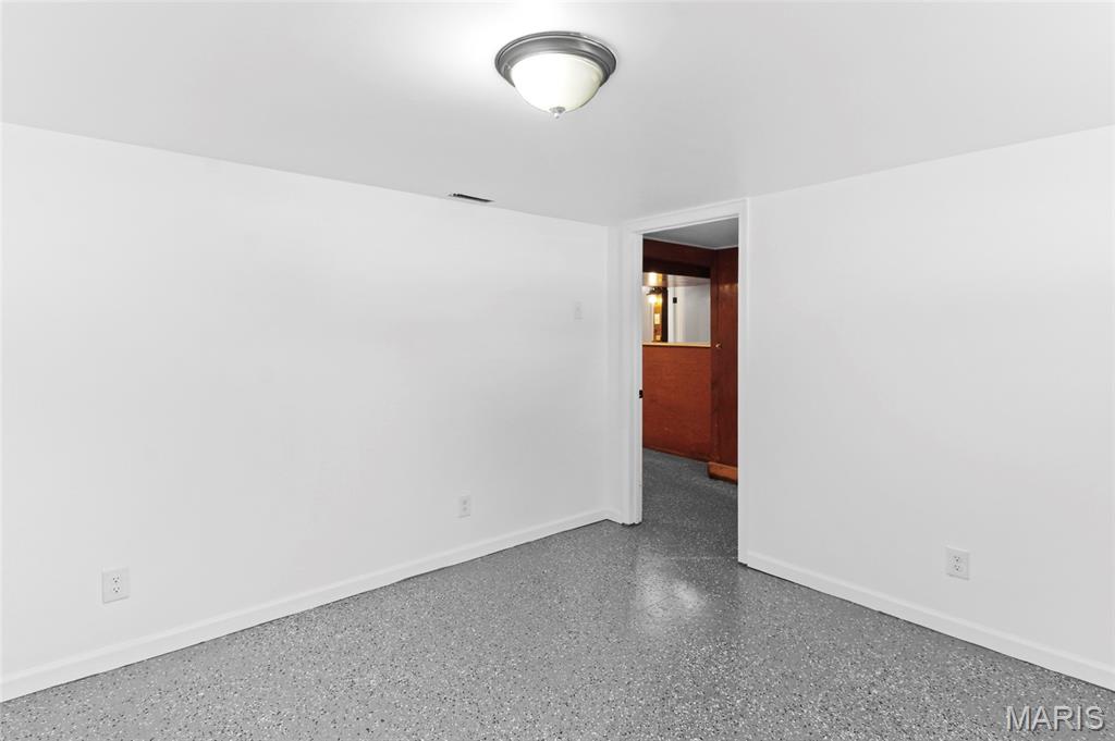 McNeary Manor - Residential