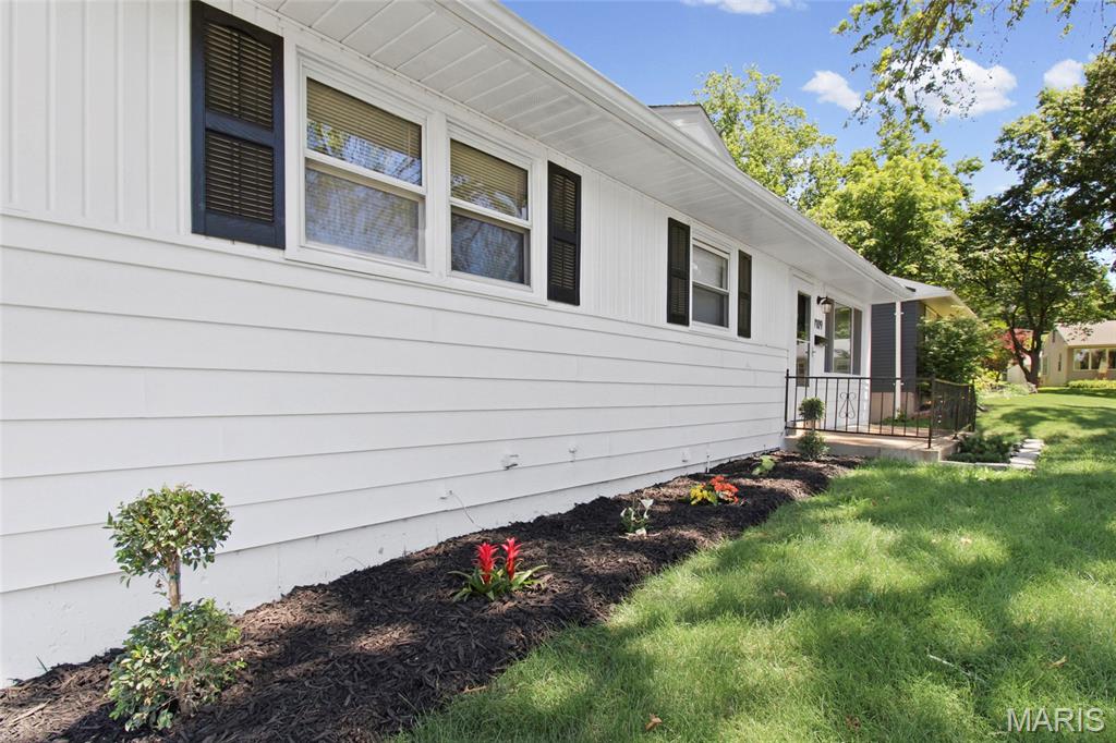 McNeary Manor - Residential