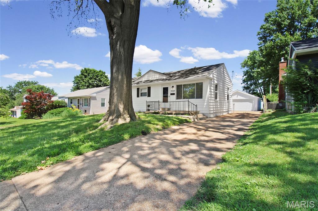 McNeary Manor - Residential
