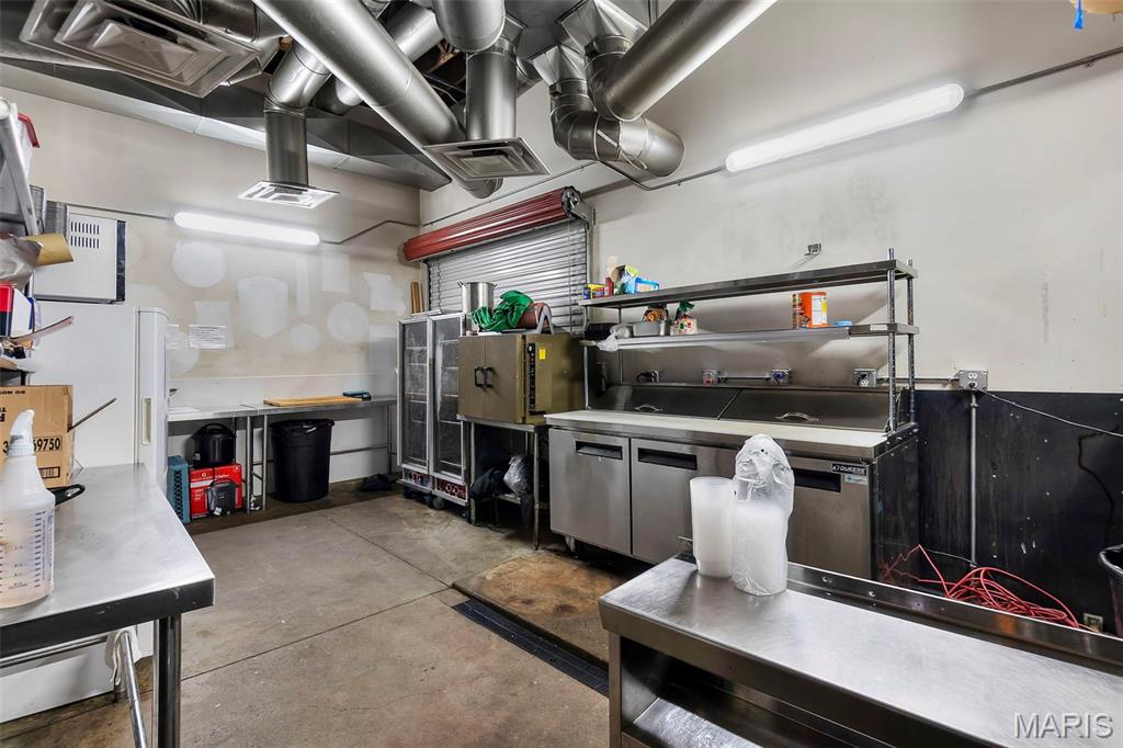 City/Perryville - Commercial Sale