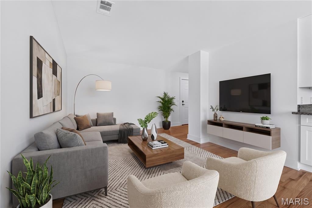 Pershing Ave Condo - Residential