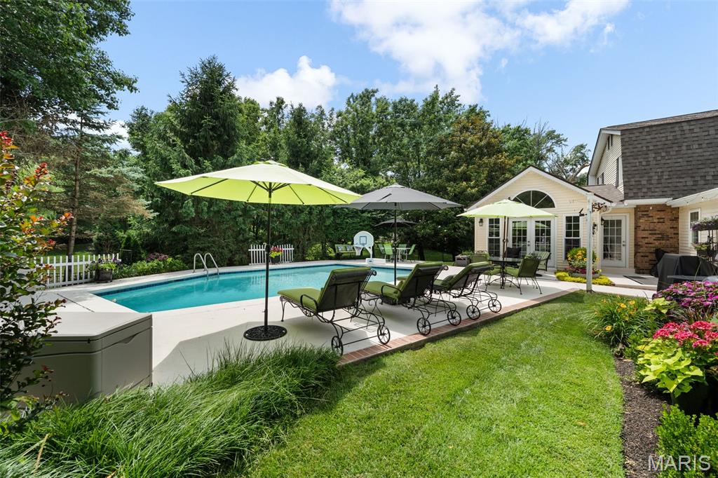 Creve Coeur Place 2 - Residential