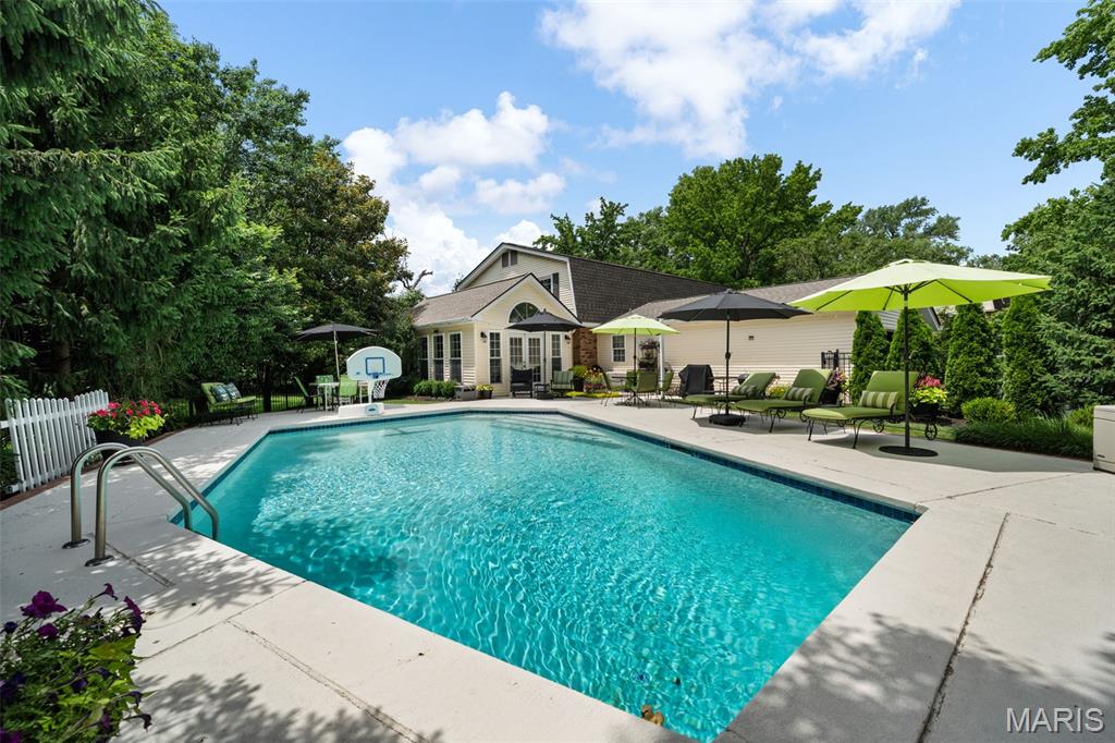Creve Coeur Place 2 - Residential