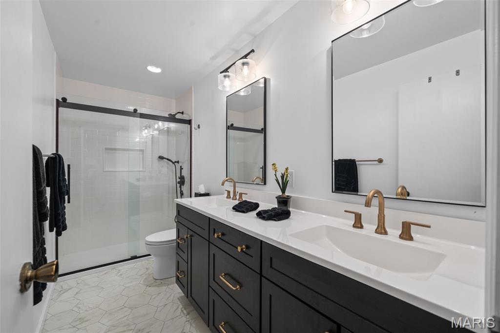 Creve Coeur Place 2 - Residential