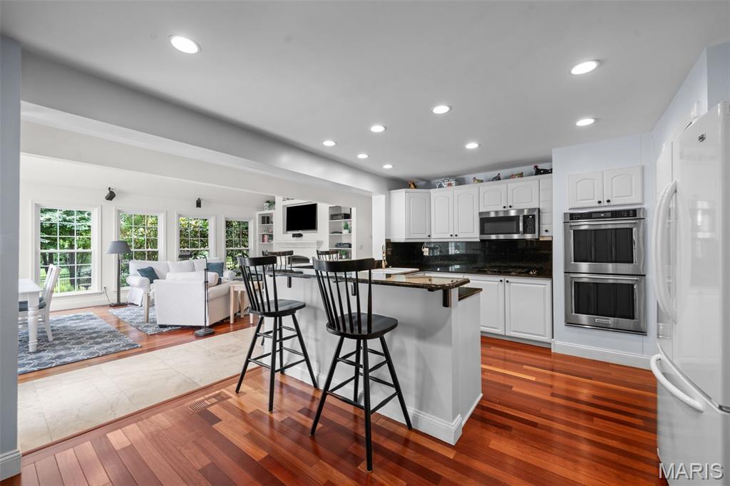 Creve Coeur Place 2 - Residential