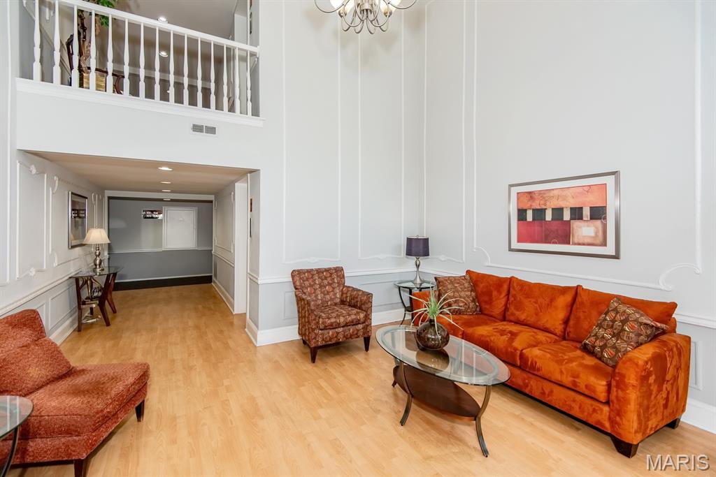 Coeur De Royale Condo Ph 2 1st - Residential