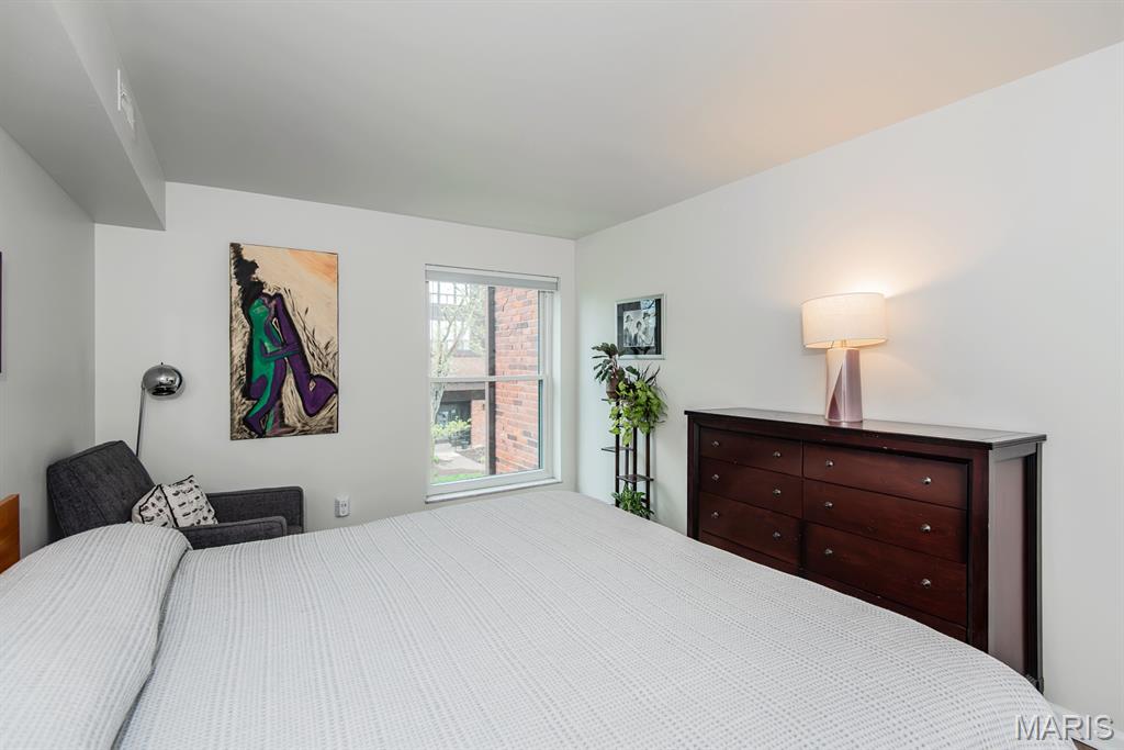 Coeur De Royale Condo Ph 2 1st - Residential