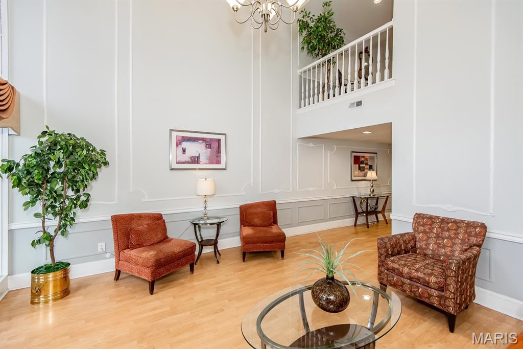 Coeur De Royale Condo Ph 2 1st - Residential