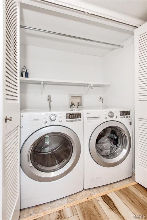 Coeur De Royale Condo Ph 2 1st - Residential