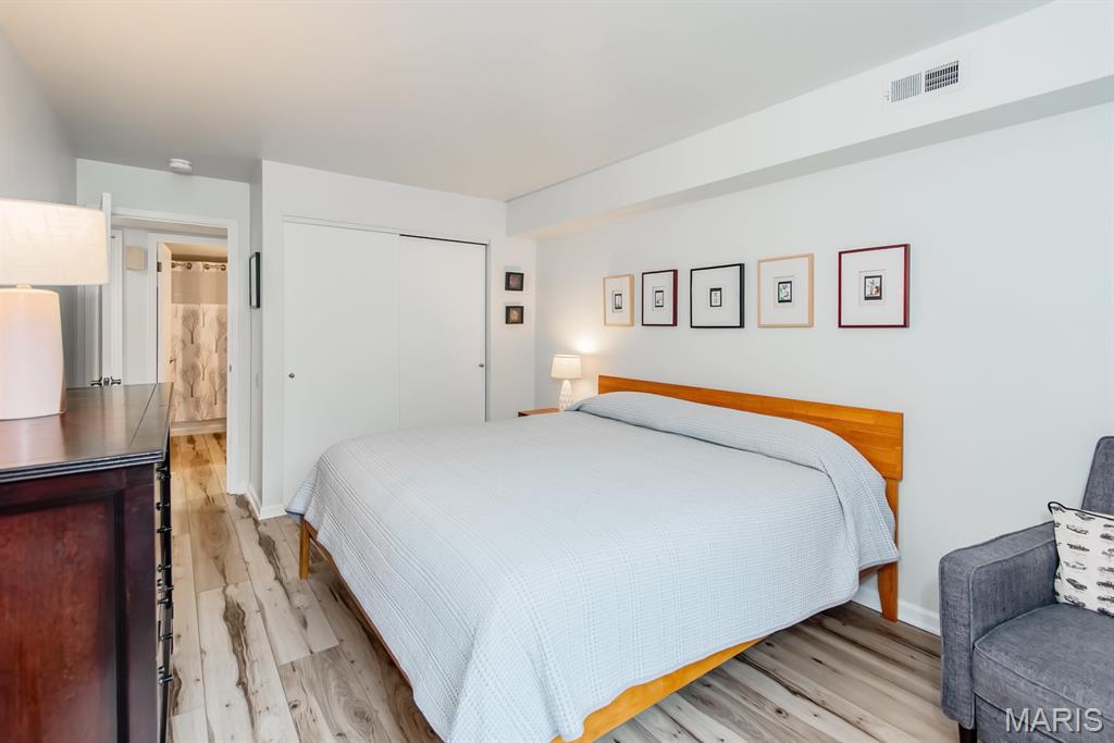 Coeur De Royale Condo Ph 2 1st - Residential