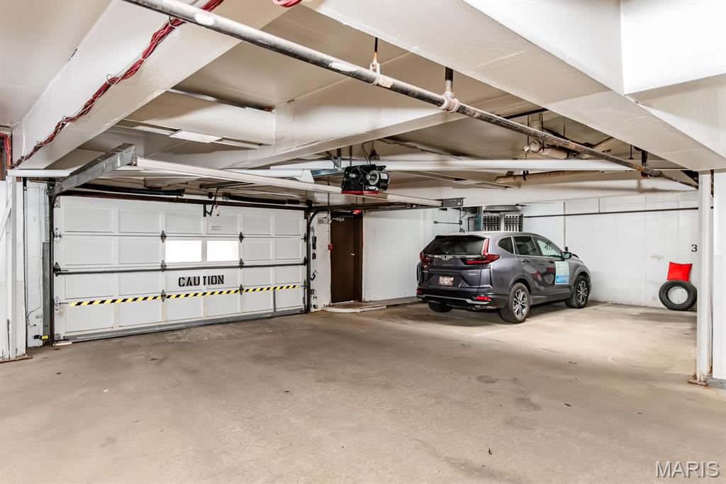 Coeur De Royale Condo Ph 2 1st - Residential