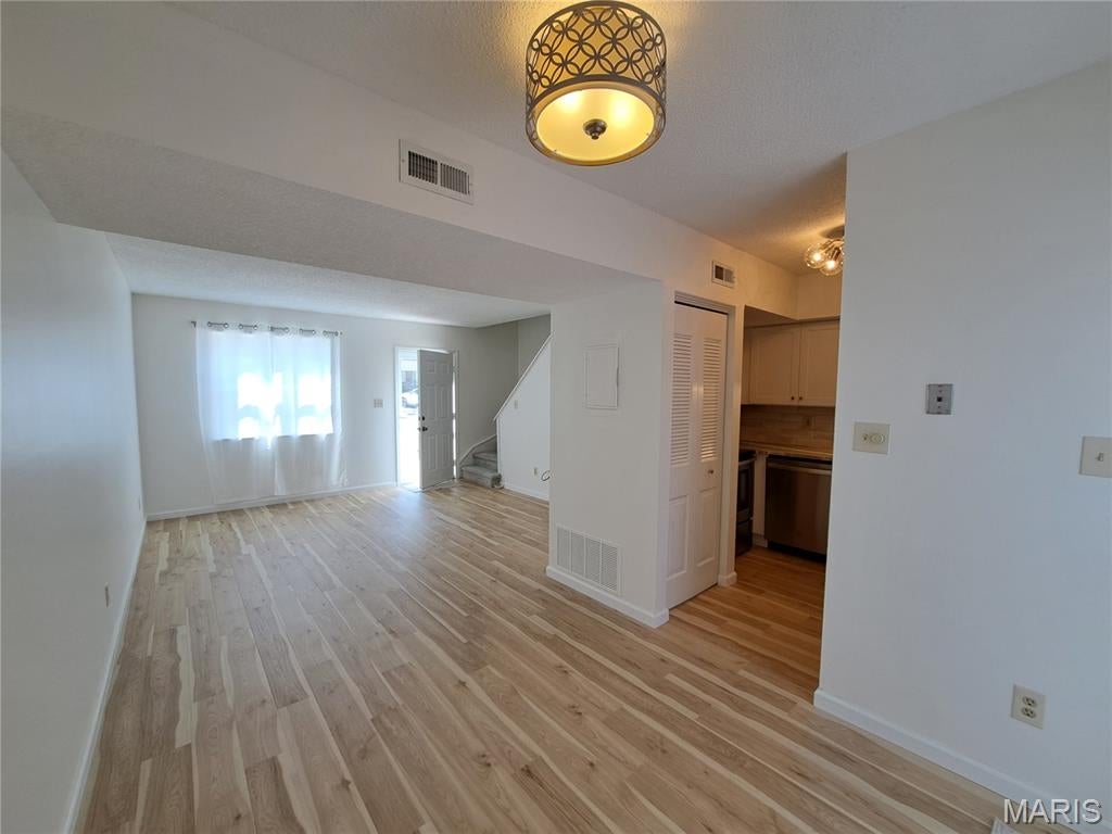 Brentwood Forest Condo Ph Six - Residential