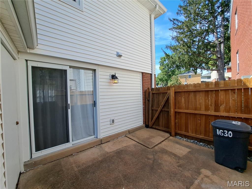 Brentwood Forest Condo Ph Six - Residential