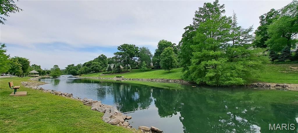 Brentwood Forest Condo Ph Six - Residential