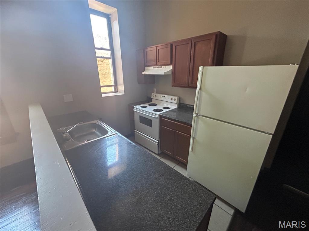 Bowlins Add - Residential Income