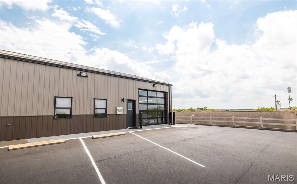 Original Town Of Linn - Commercial Sale