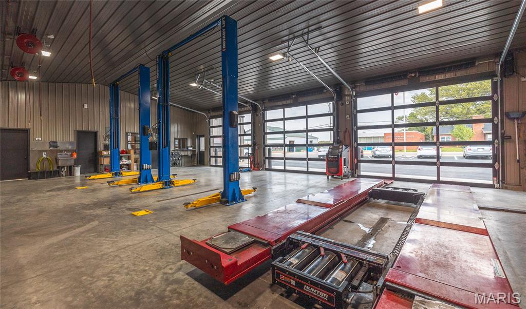 Original Town Of Linn - Commercial Sale