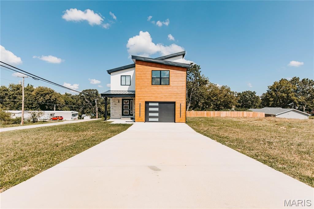 Town/Dixon - Residential