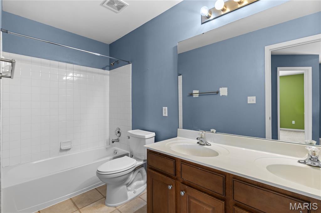 Countryshire #5 - Residential Lease