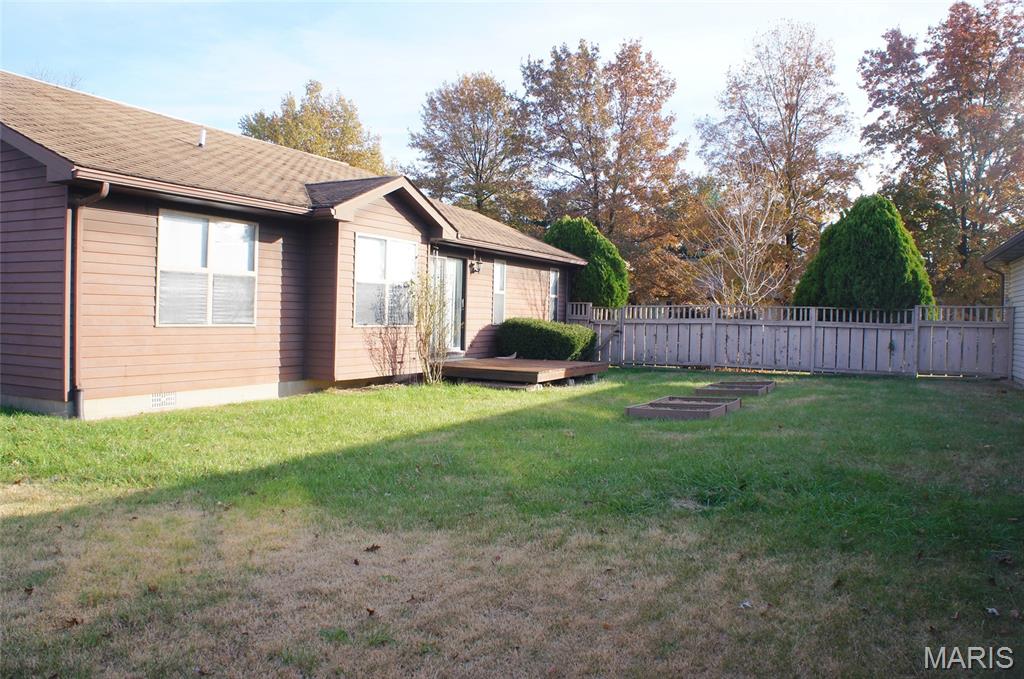 COUNTRY OAKS - Residential Lease