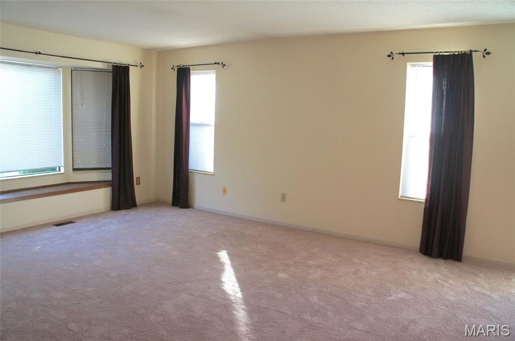 COUNTRY OAKS - Residential Lease