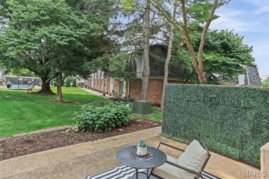 Arrow Wood Manor Condo Bldg #2 - Residential