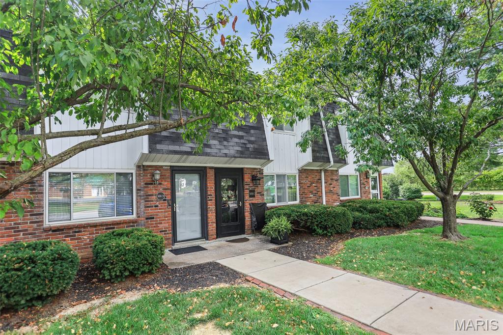 Arrow Wood Manor Condo Bldg #2 - Residential