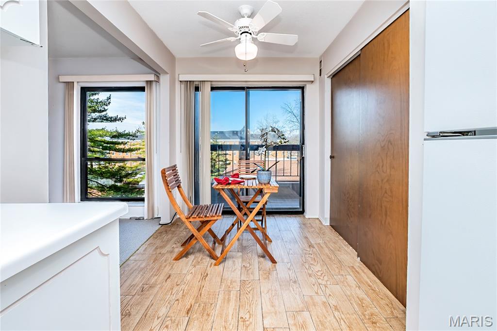 Coeur De Royale Ph 1 Condo Bldg - Residential