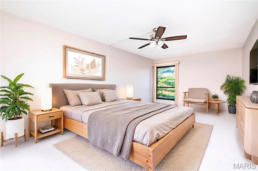 Coeur De Royale Ph 1 Condo Bldg - Residential
