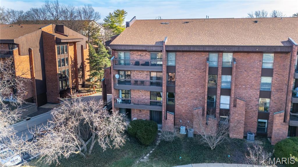 Coeur De Royale Ph 1 Condo Bldg - Residential
