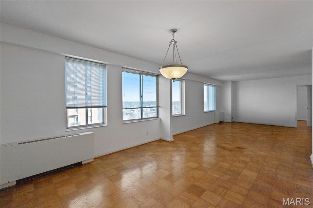 Hanley Towers Apts Condo - Residential
