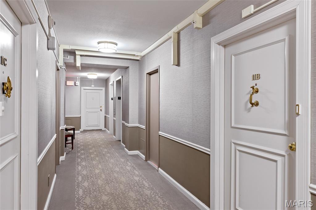 Hanley Towers Apts Condo - Residential