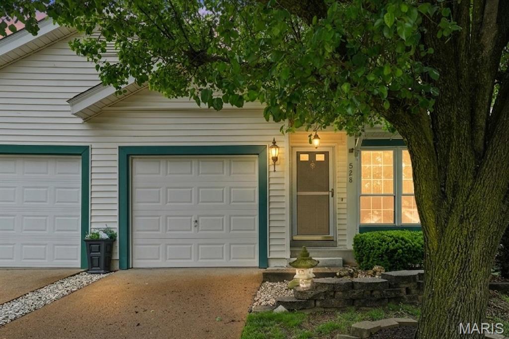 Spring Glen Condo Ph Nine - Residential