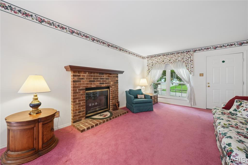 Spring Glen Condo Ph Nine - Residential