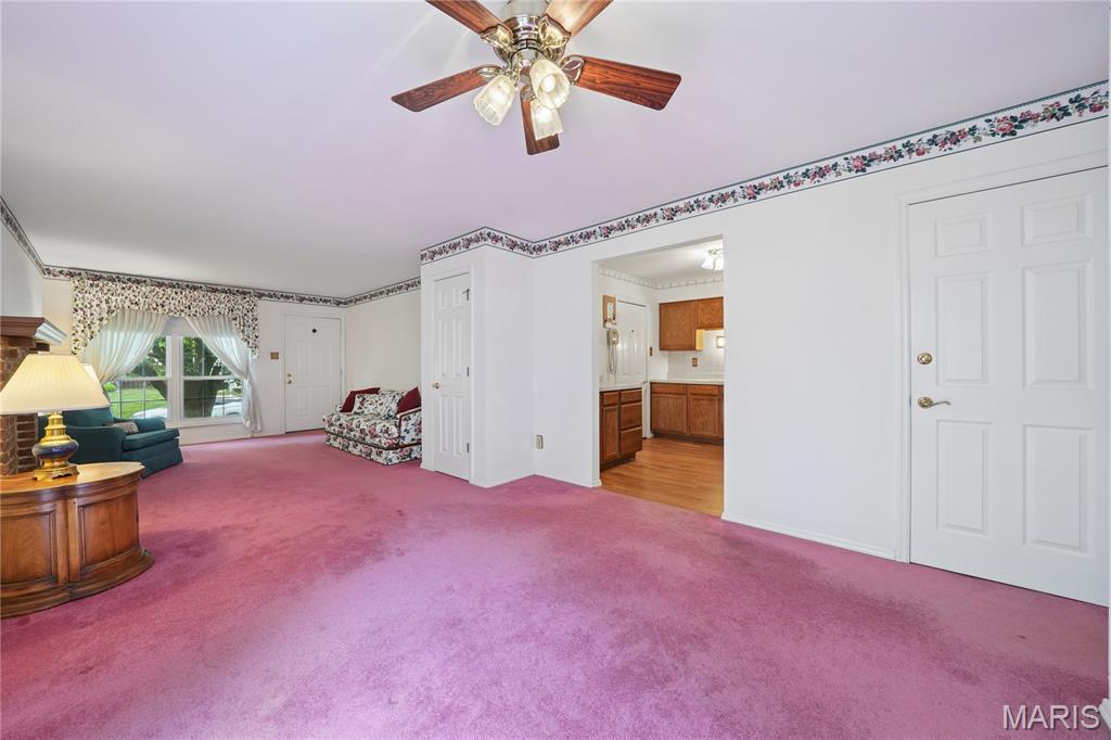 Spring Glen Condo Ph Nine - Residential