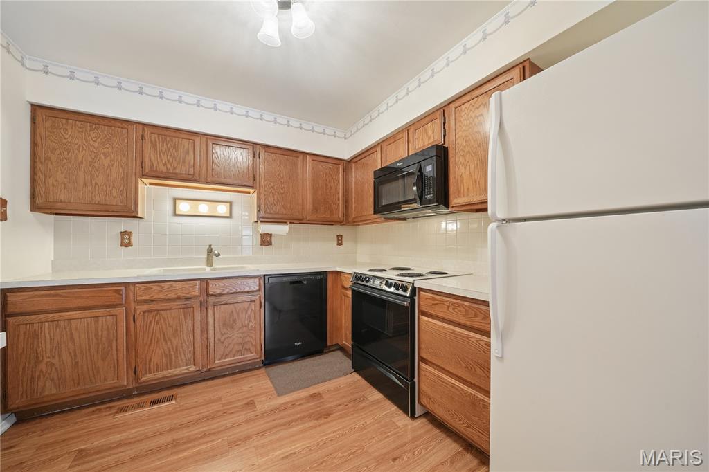 Spring Glen Condo Ph Nine - Residential