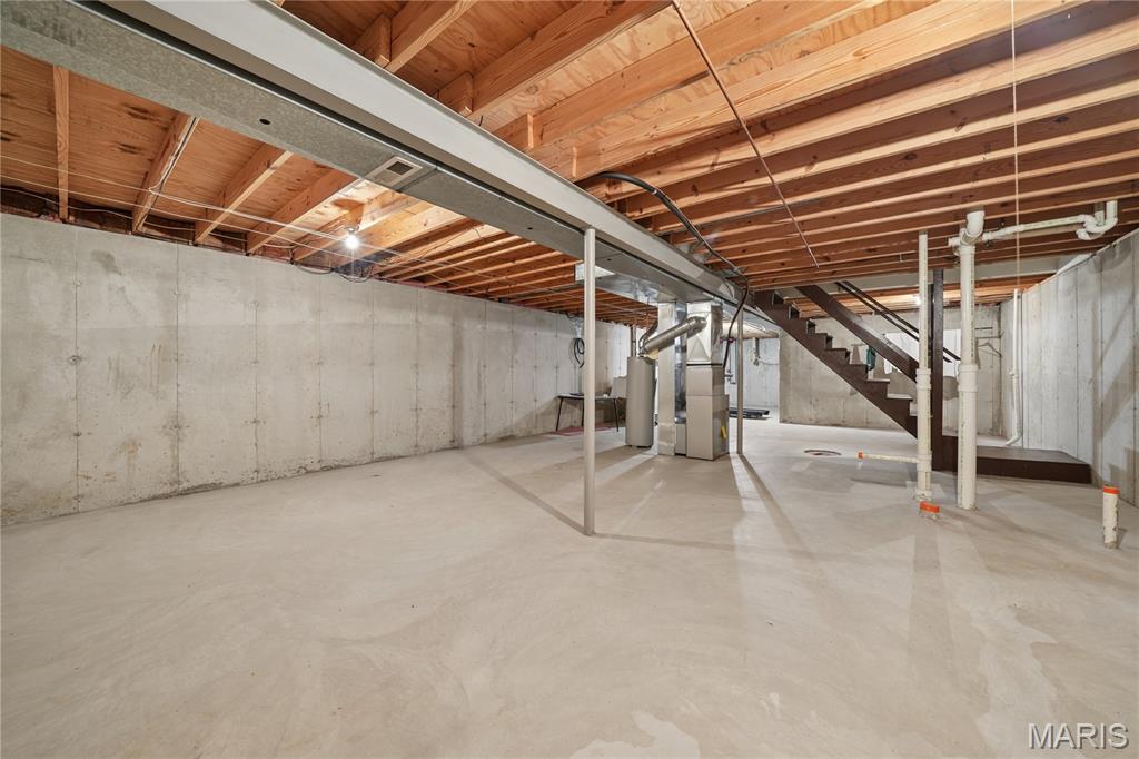 Spring Glen Condo Ph Nine - Residential